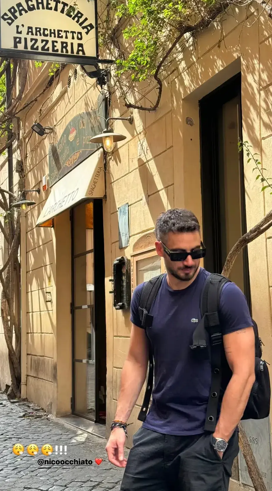 Nico Occhiato de vacaciones en Italia.