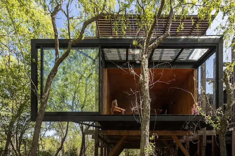 Casa libélula, en el Delta del Tigre.