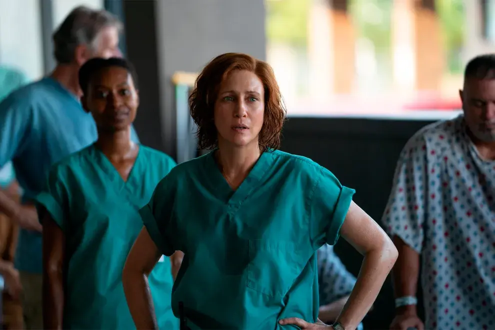 Foto de Vera Farmiga en Five Days at Memorial.