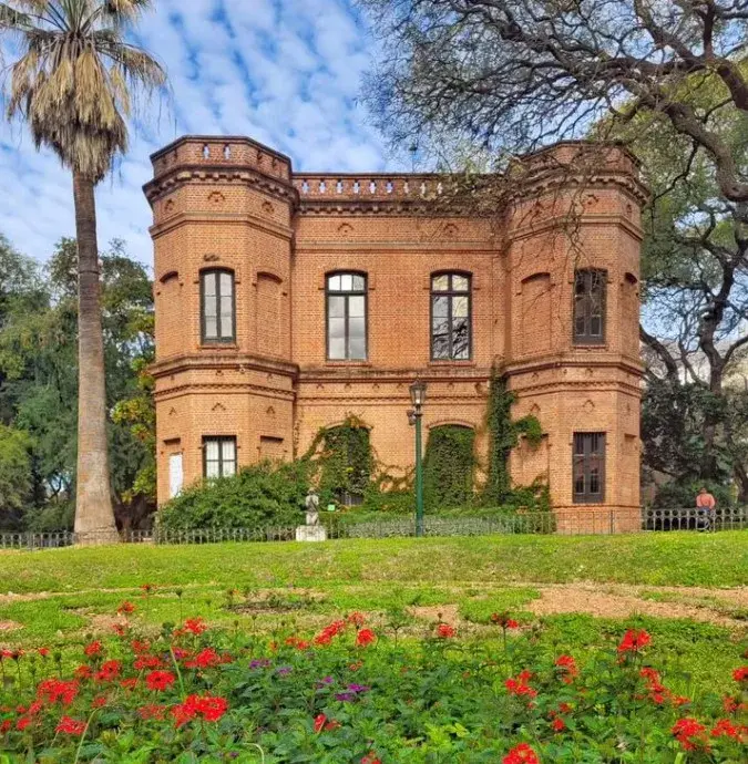 El jardín botánico lleva su nombre y es una de las obras maestras del arquitecto.