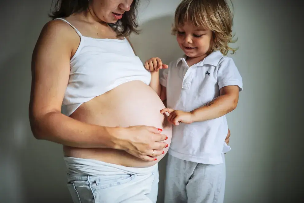 Un segundo hijo cambia por completo la dinámica familiar, por eso, la relación con tu pareja debe estar fuerte y consolidada