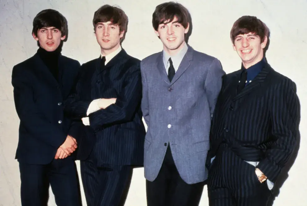 Foto de George Harrison, John Lennon, Paul McCartney y Ringo Starr, en 1965.