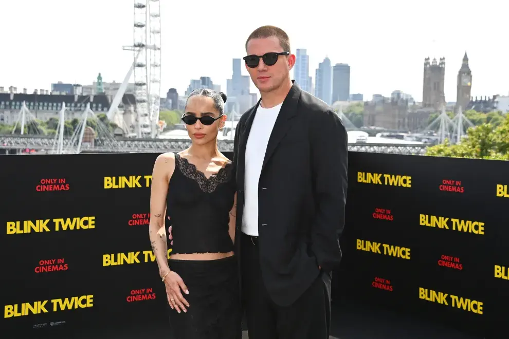 Foto de Zoë Kravitz y Channing Tatum en el estreno de Parpadea dos veces.