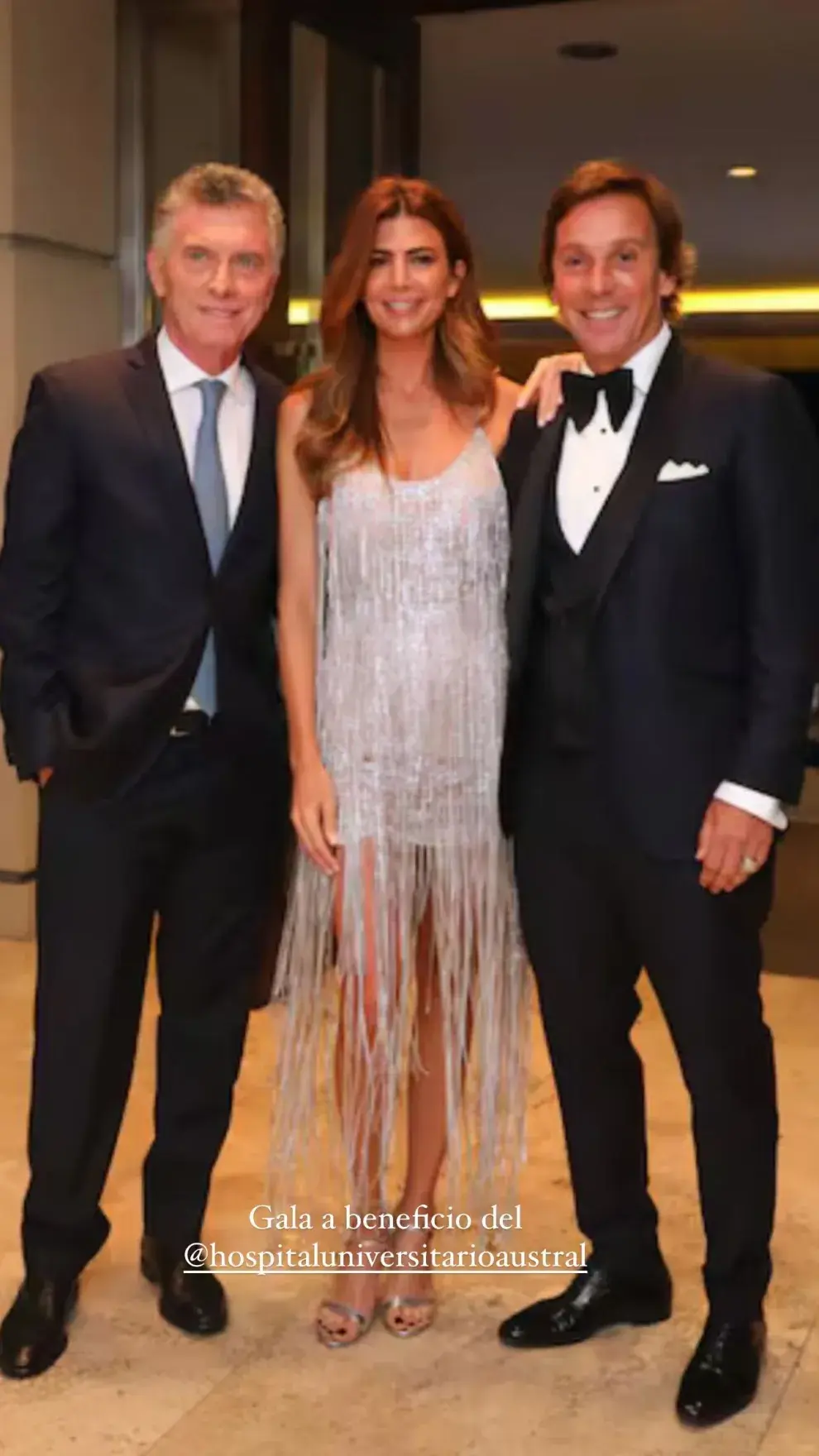 Foto de Juliana Awada con  Mauricio Macri y Alejandro Gravier.