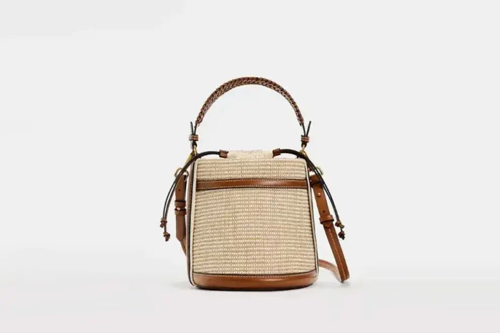 Cartera ZARA ($125,990) 