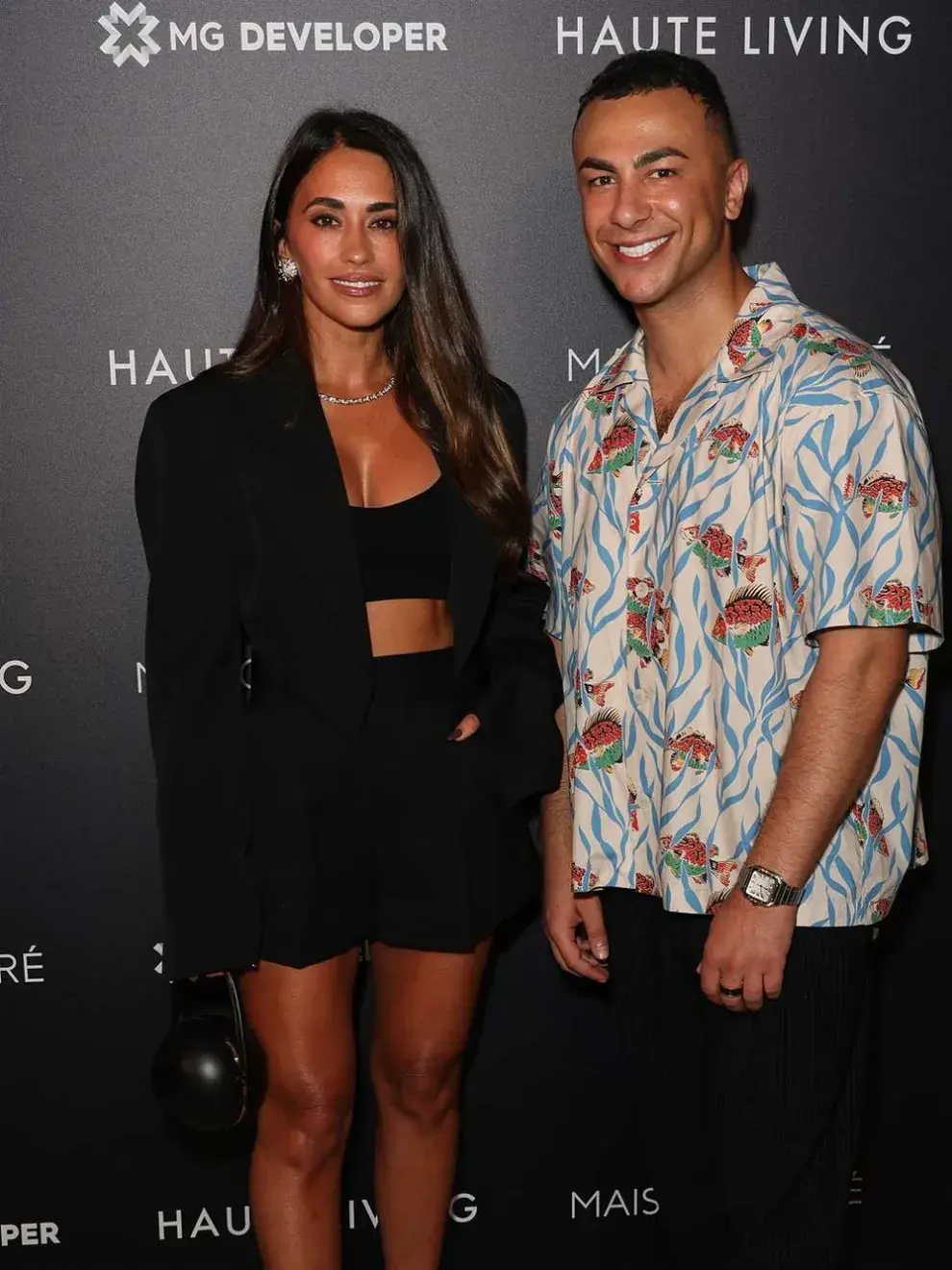 Antonela Roccuzzo asistió a la fiesta presentación de su portada en Haute Living con un estilismo bien trendy.