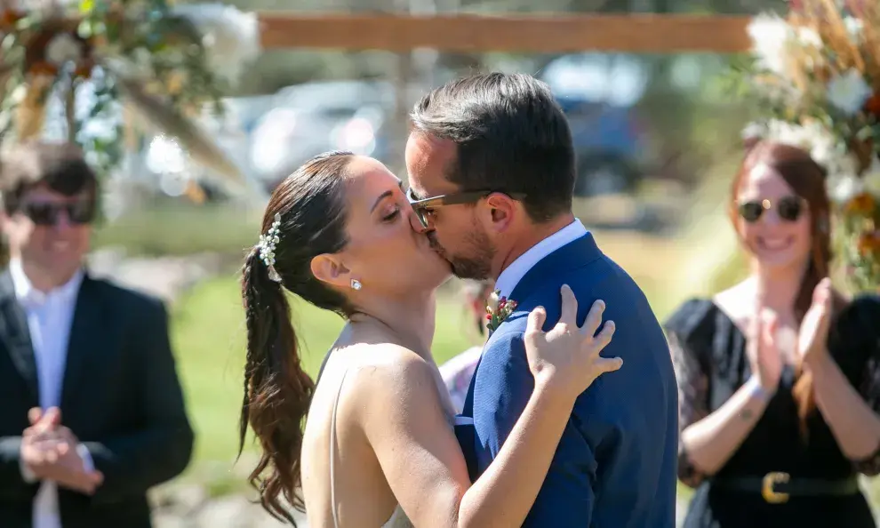 Flor y Tomás, en su casamiento.