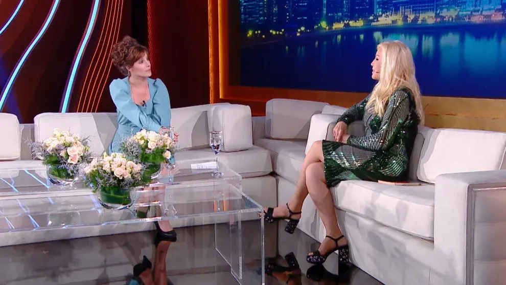 Imagen de la entrevista con IA de Susana Giménez a La Mary.