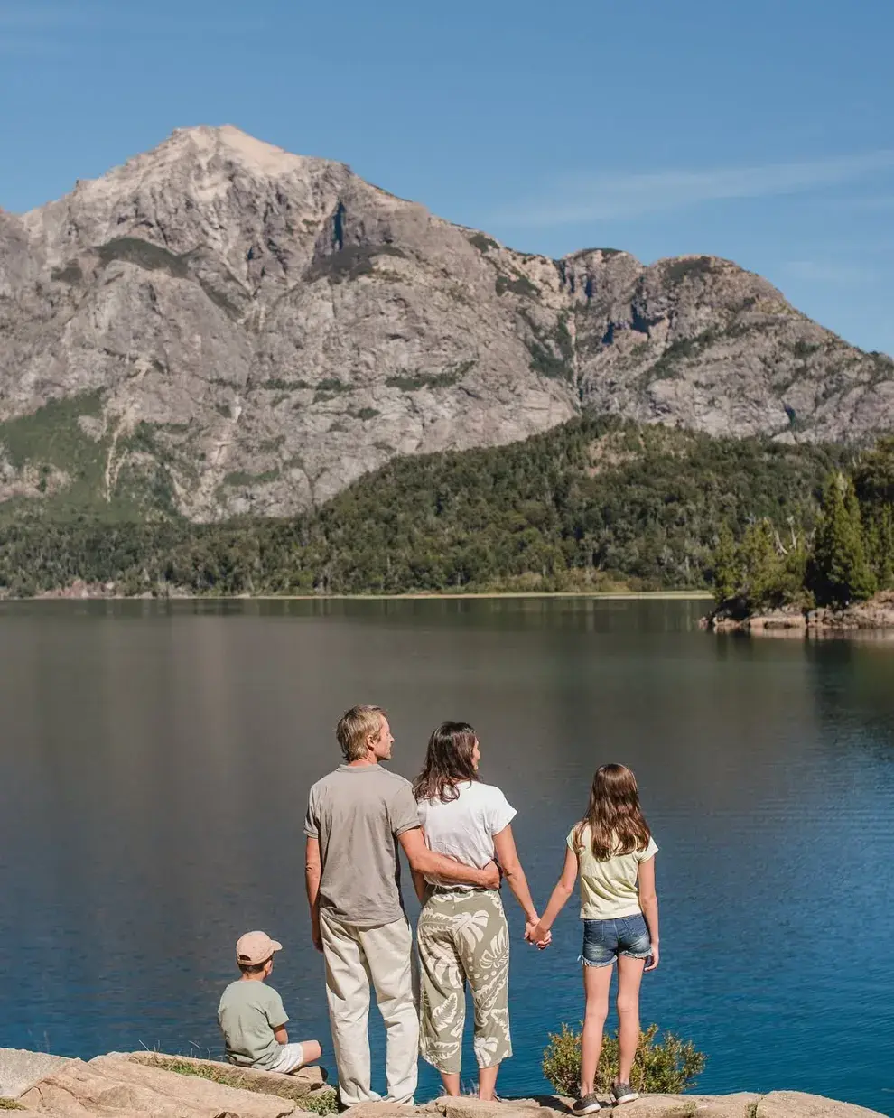 Bariloche ofrece lagos y montañas para conocer en familia