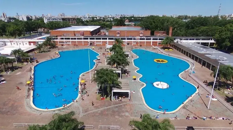 La ciudad de Buenos Aires cuenta con un mapa extendido con diversas ofertas para todos los bolsillos y para todos los gustos de piletas para disfrutar del verano a full