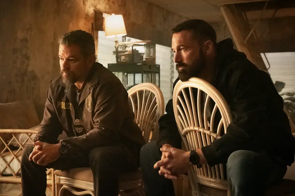 Matt Damon y Ben Affleck en la primera imagen de la película RIP.