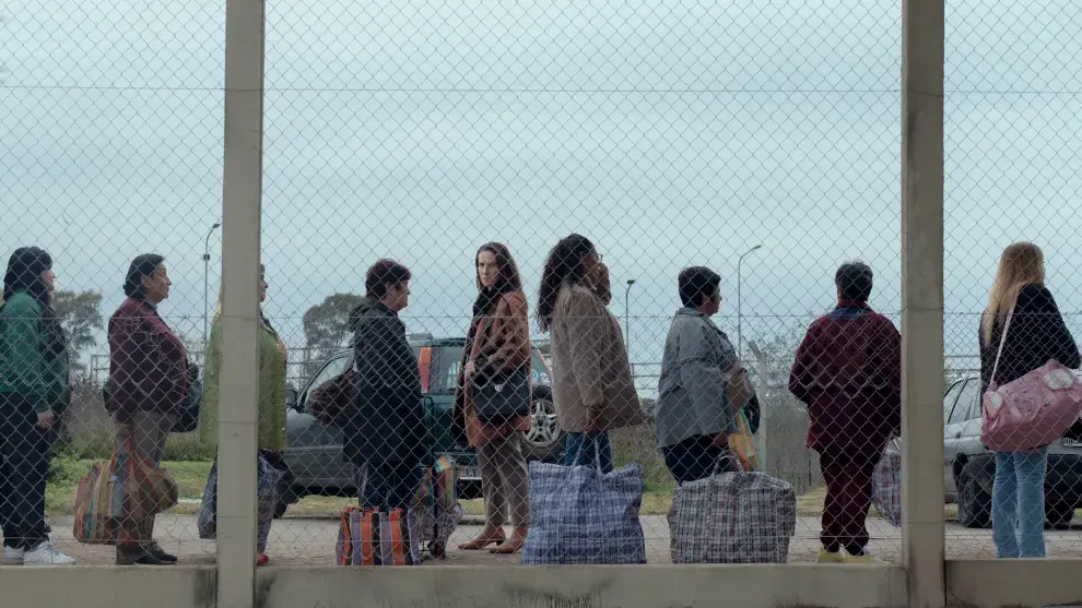 Foto de Natalia Oreiro en la nueva película argentina de Netflix, La mujer de la fila.