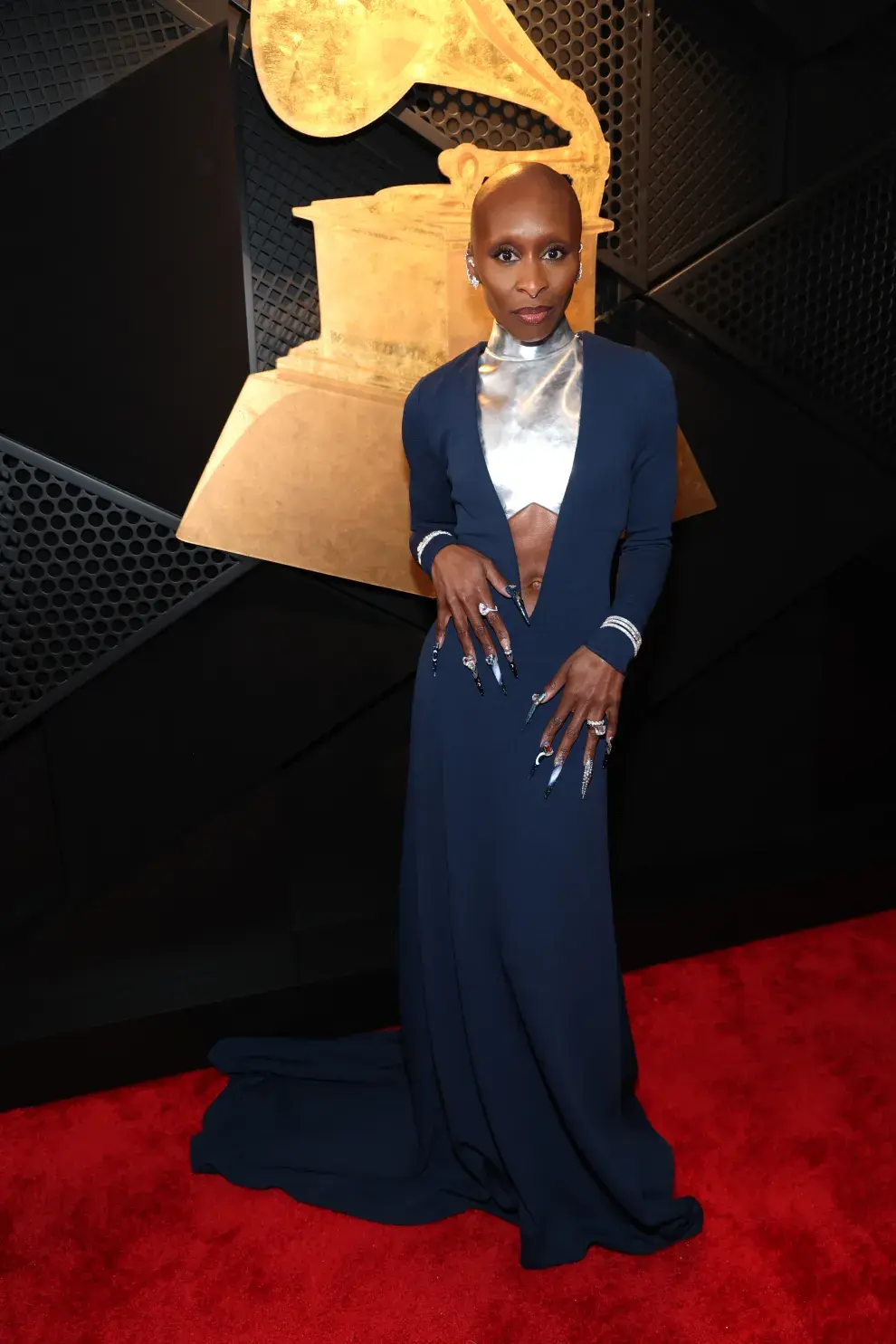 Cynthia Erivo en la alfombra roja de los Grammys 2025.