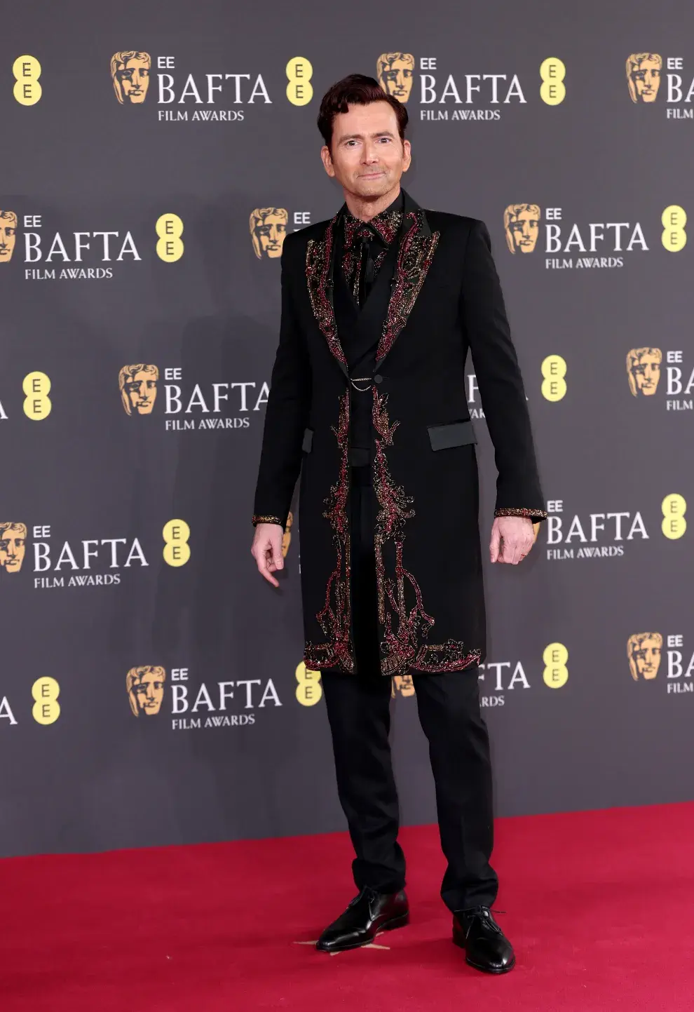 David Tennant en la alfombra roja de los Premios BAFTA 2025.