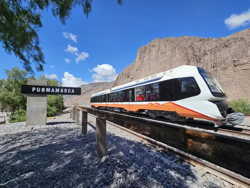 Foto del Tren solar de la provincia de Jujuy.