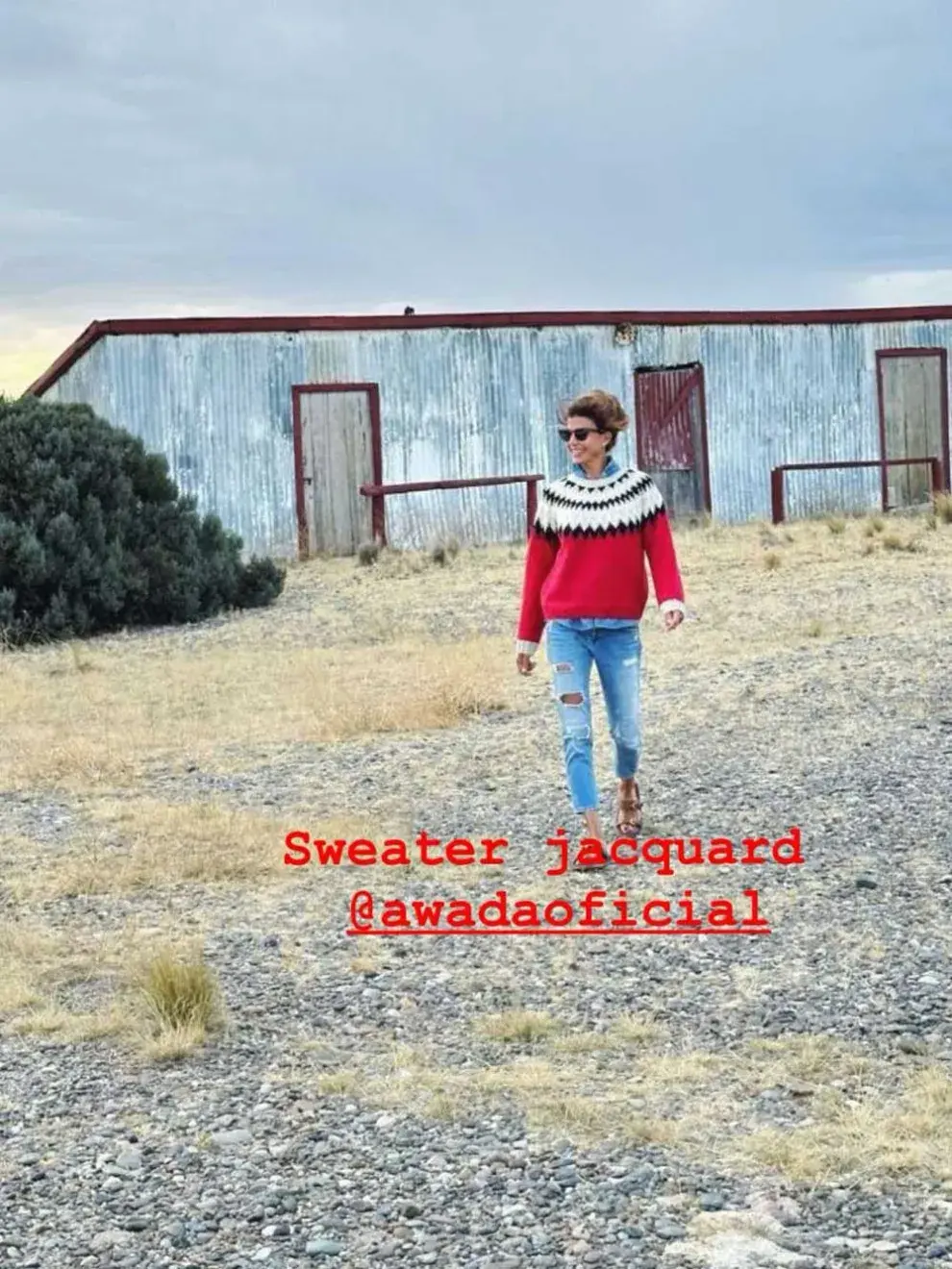 En las fotos que compartió Awada en su cuenta de Instagram la podemos ver luciendo un look muy canchero, casual que será tendencia en la nueva temporada