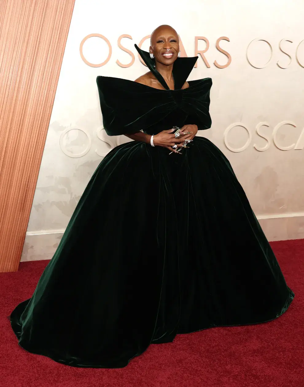 Cynthia Erivo en la alfombra roja de los Oscars 2025.