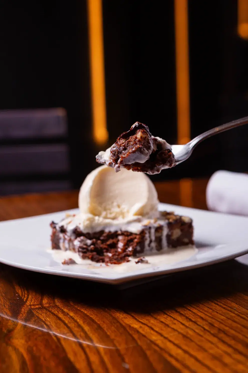 Brownie con helado