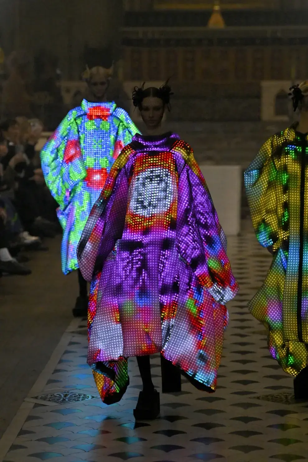 Así es la colección de Kunihiko Morinaga con luces LED