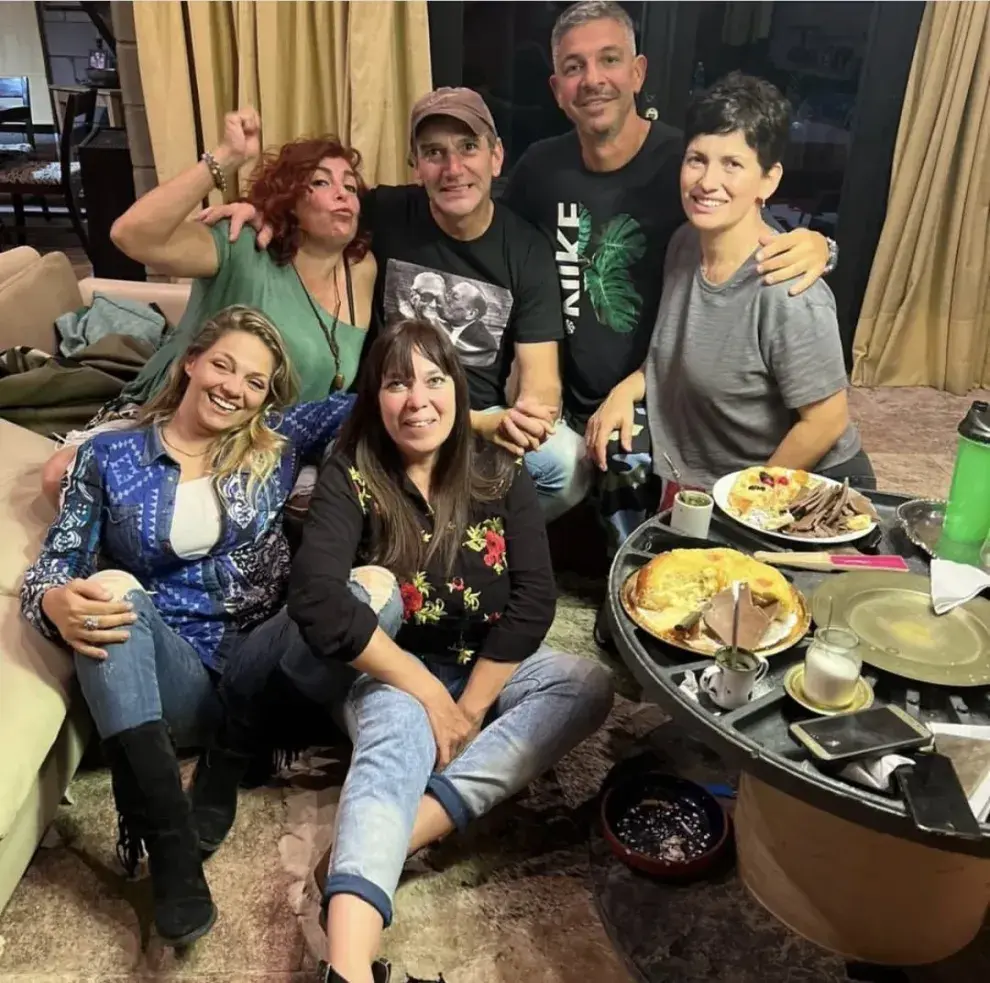 Tamara Paganini, Verónica Zanzul, Gustavo Jodurcha, Marcelo Corazza, Lorena González y Patricia Villamea, reunidos en 2022.
