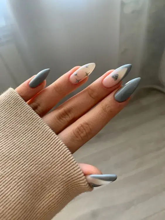 Uñas en color gris