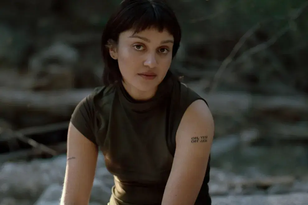 Ariela Barer en The Last of Us.