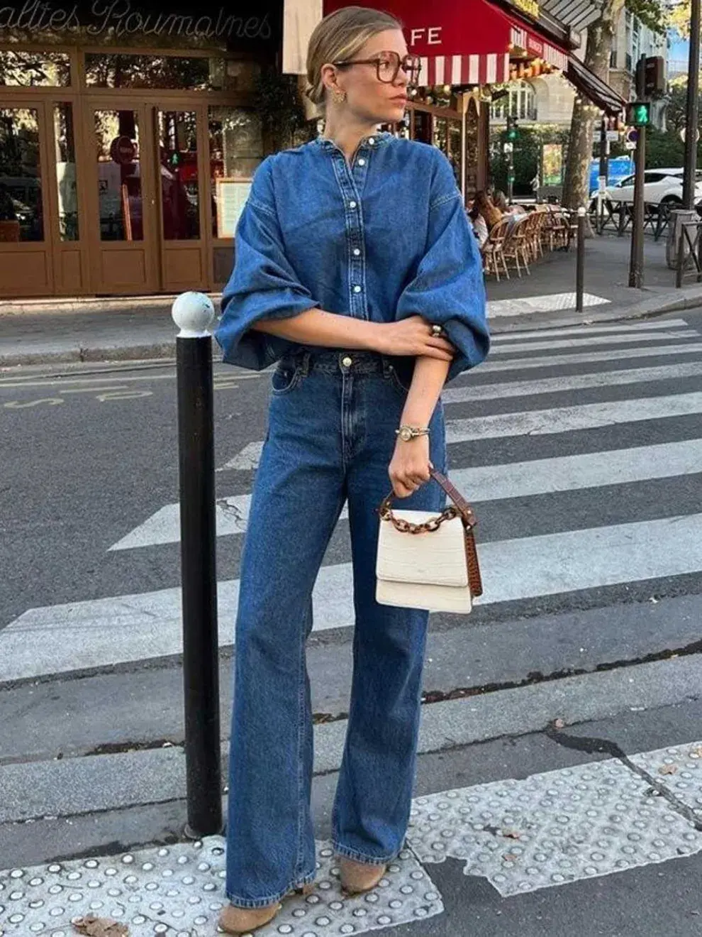 Por último, también podés optar por distintos formatos en denim y jugar con las capas