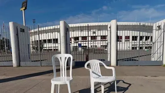 Las sillas también aparecieron en Chile