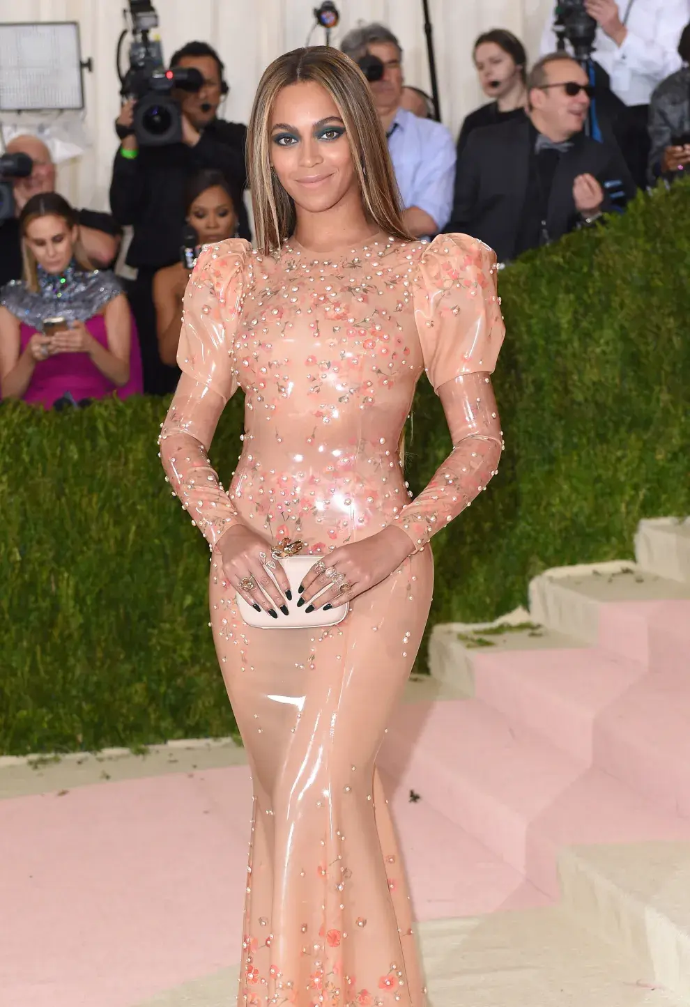 Beyoncé (2016) – Givenchy