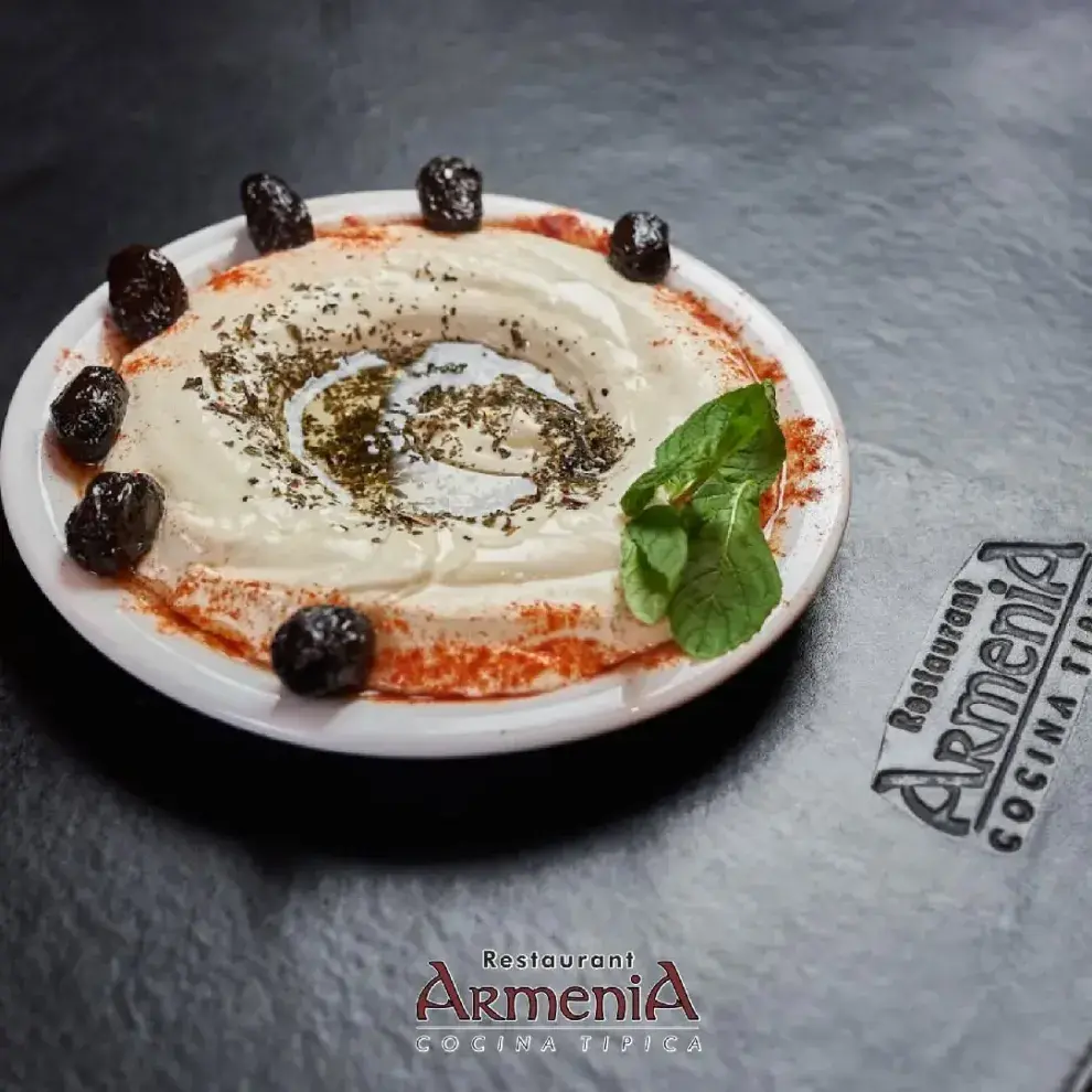 Hummus, en el Restaurant Armenia