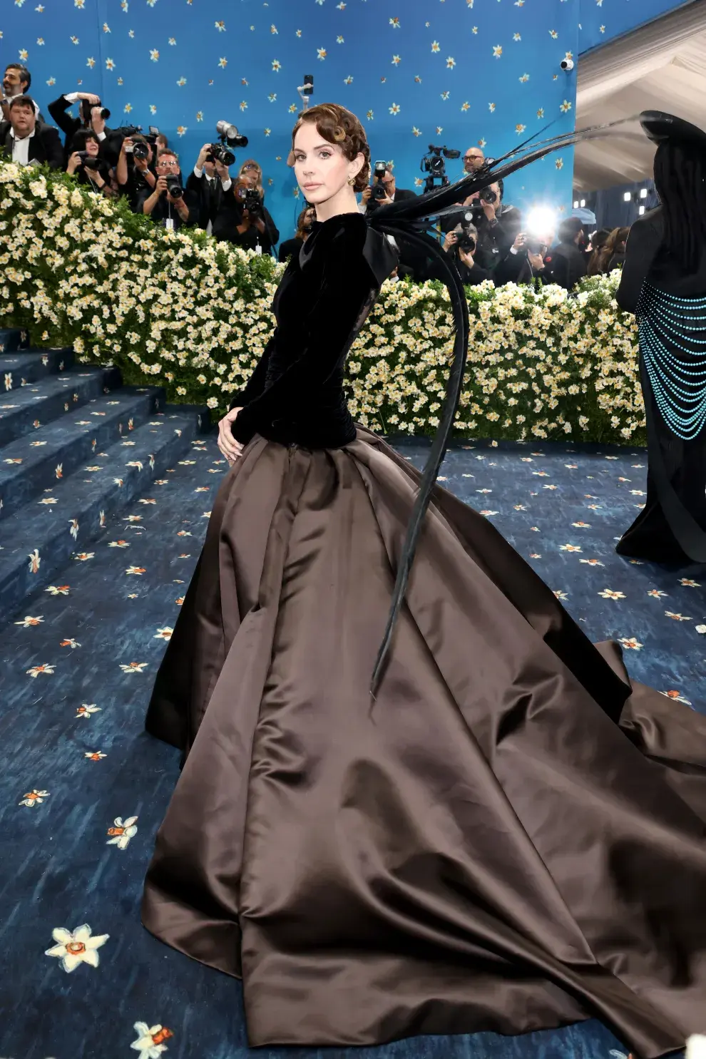 Lana Del Rey viste de Valentino en la Met Gala 2025.