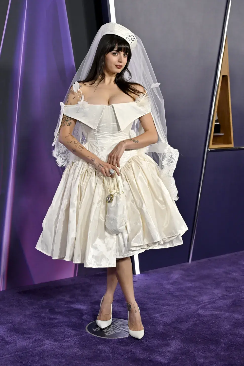 Rebecca Black en los AMAs, American Music Awards 2025.
