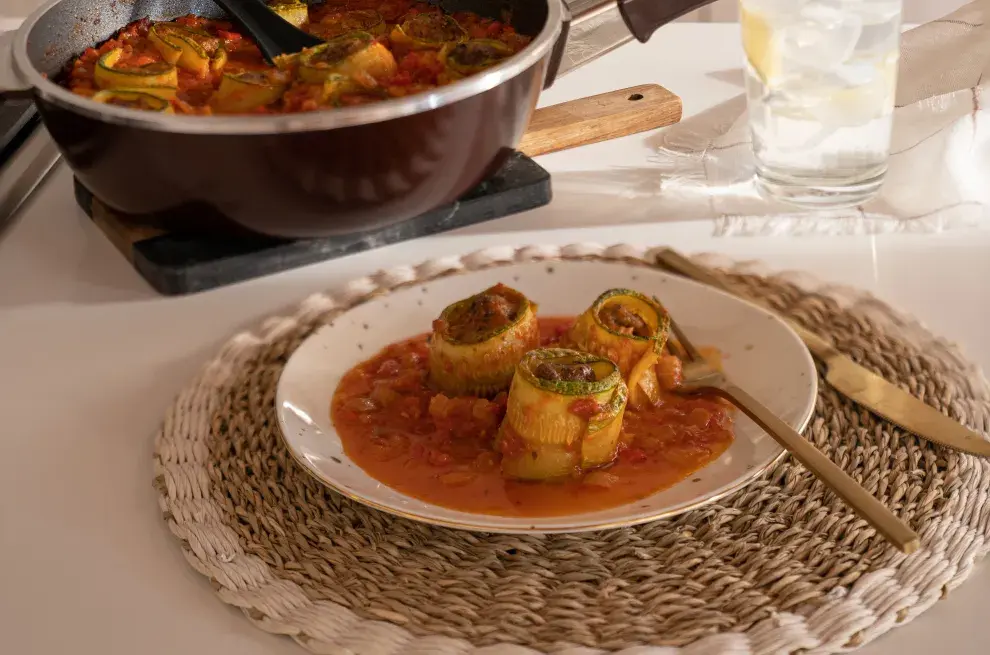 RECETA ROLLITOS DE ZUCCHINI Y CARNE