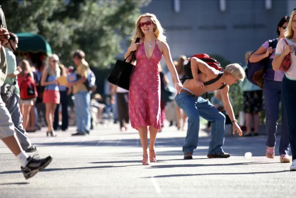 Reese Witherspoon en una escena de Legalmente rubia (Legally Blonde).
