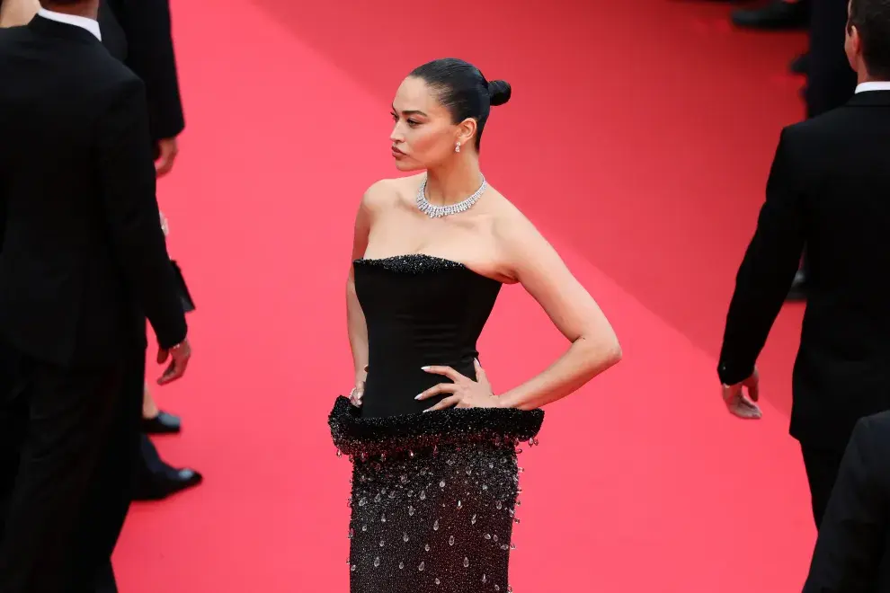  Shanina Shaik en la alfombra roja del Festival de Cannes, el 13 de mayo de 2025.