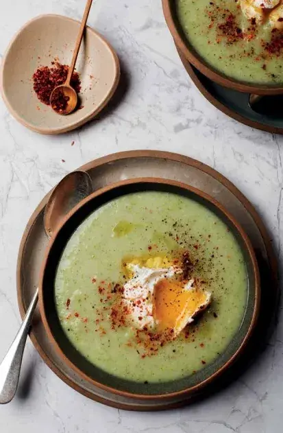 Sopa de brócoli de Paulina Cocina