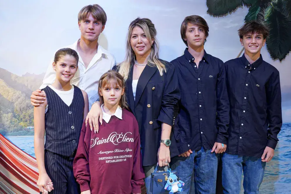 Por último, Wanda Nara con sus hijos también presentes en la avant