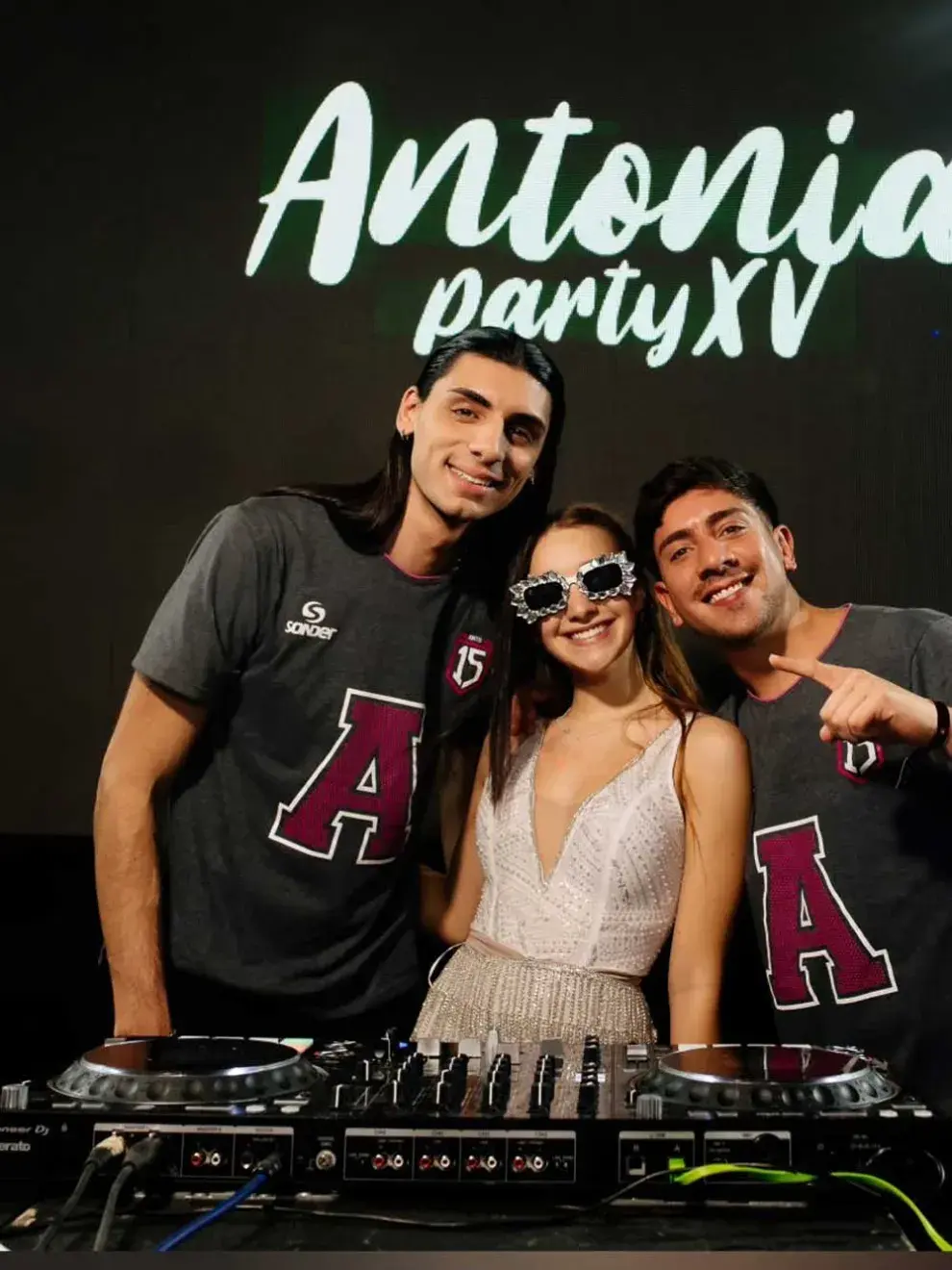 Antonia, la hja de Soledad Pastorutti celebró sus 15 años