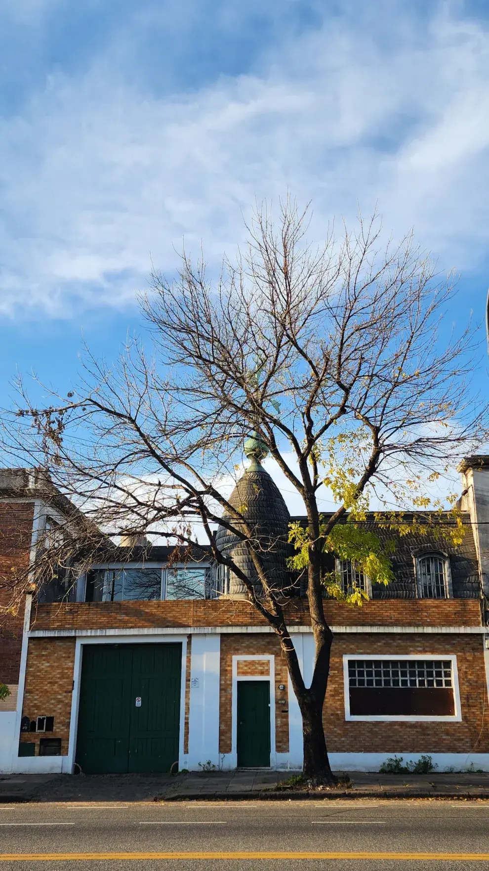 Hay una cúpula en el barrio de Pompeya que está dentro de una fábrica.