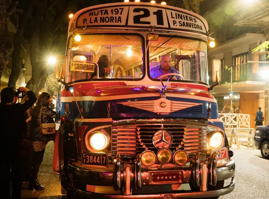 El "bondi" de Calesita.