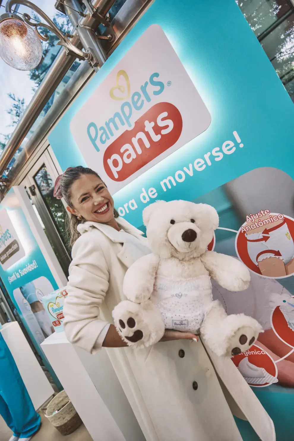 Stephanie Demner en el evento de Pampers.