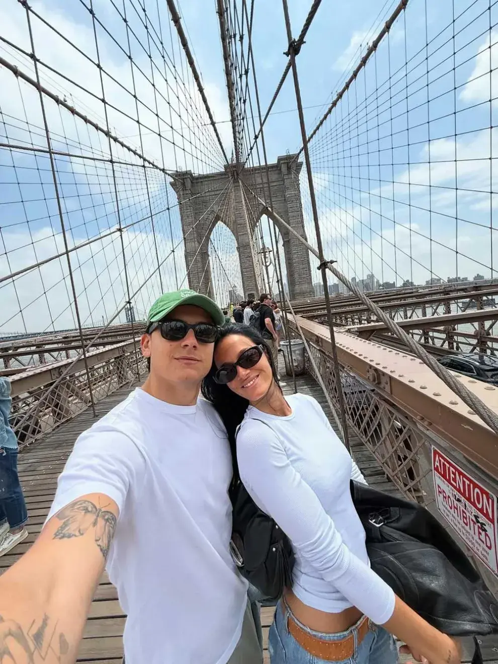 Oriana Sabatini y Paulo Dybala, juntos en Nueva York