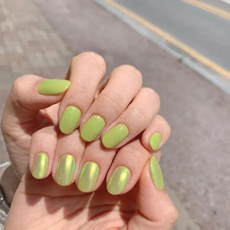 uñas pistacho