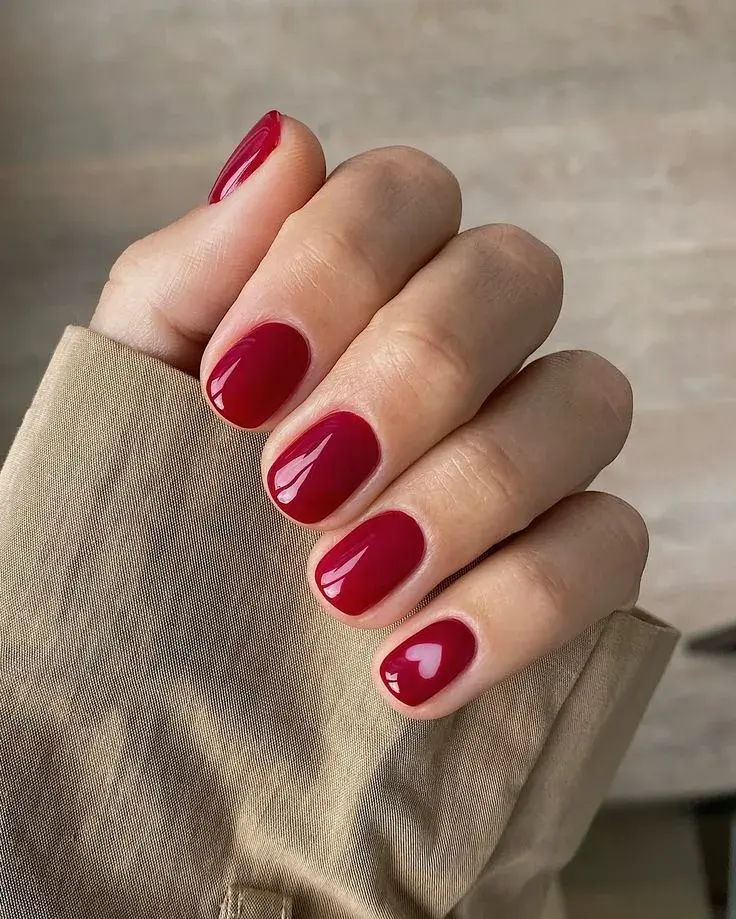 Uñas cortas, elegantes y delicadas para el invierno: los mejores diseños