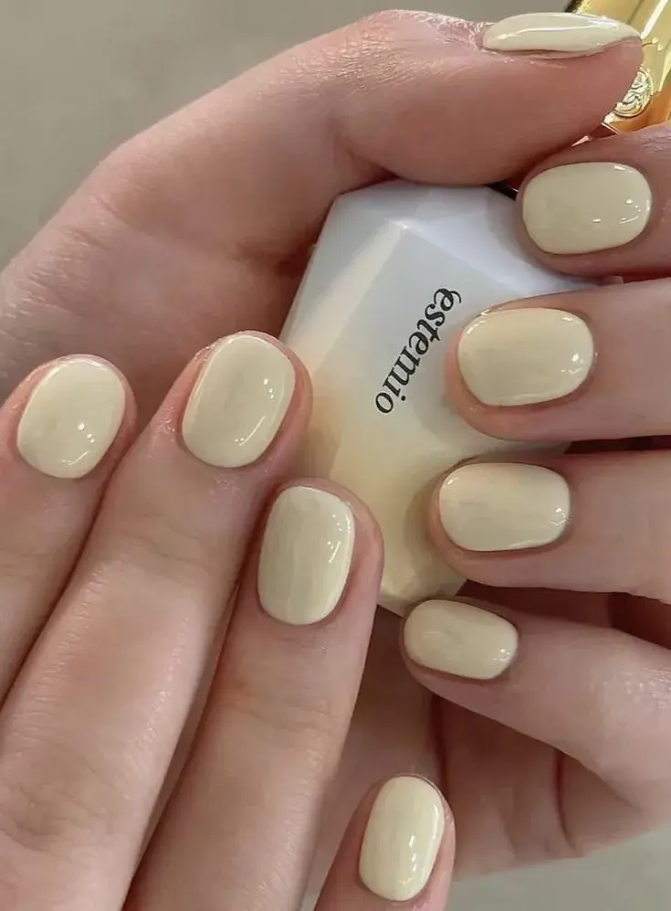 Uñas cortas, elegantes y delicadas para el invierno: los mejores diseños