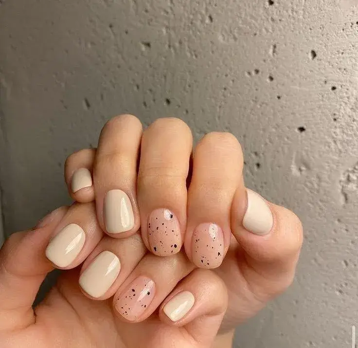 Uñas cortas, elegantes y delicadas para el invierno: los mejores diseños