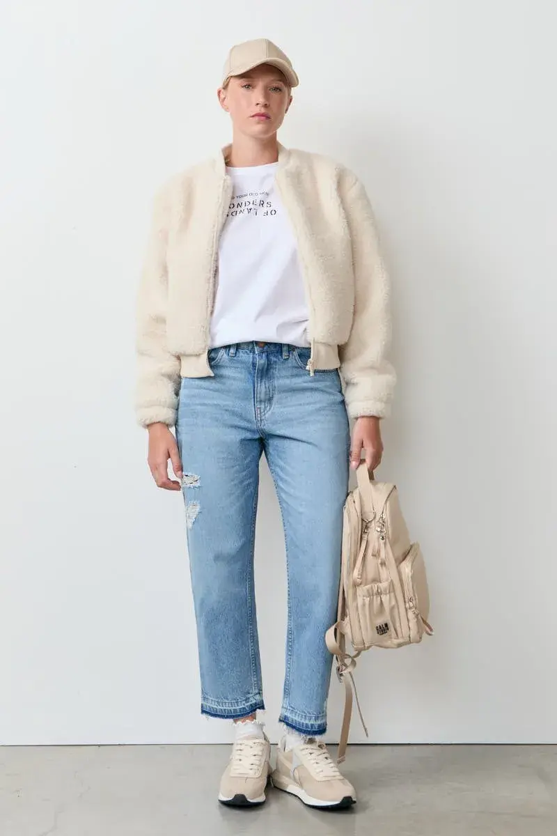 Esta campera de corderito es súper canchera (VER $ 119.900)
