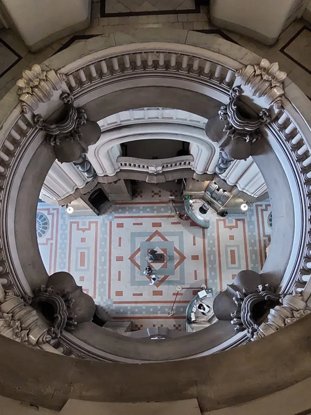 10 curiosidades fascinante del Palacio Barolo.