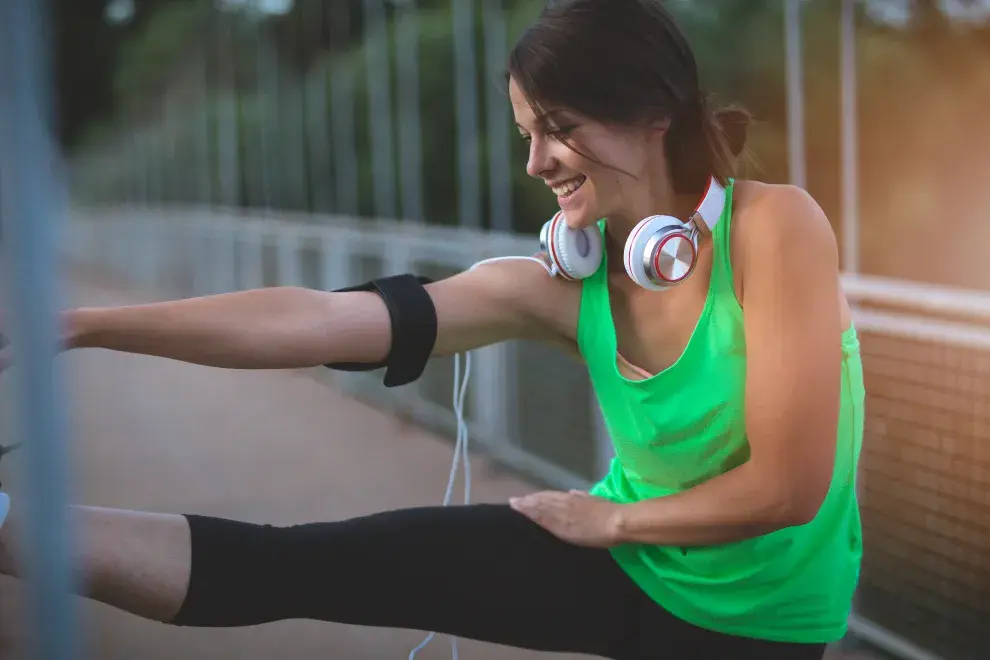 Foto de mujer haciendo ejercicio.