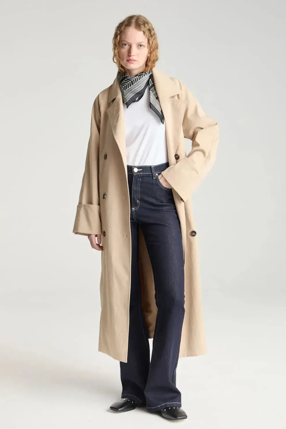 Si buscás un jean oscuro, este modelo es perfecto para sumar a tu armario. (DESIDERATA $84.000,00)